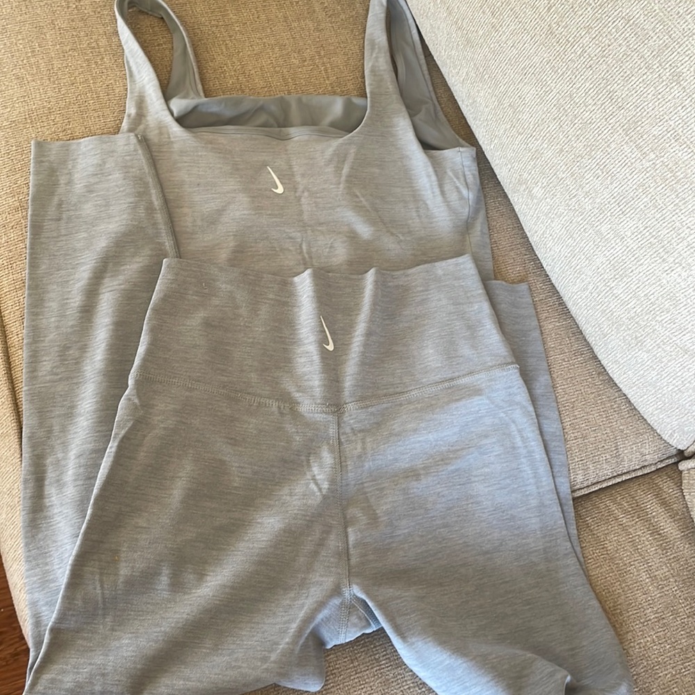 Nike yoga set